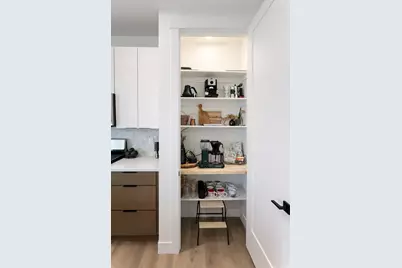 677 E Kings Landing, Tooele, UT 84074 - Photo 4