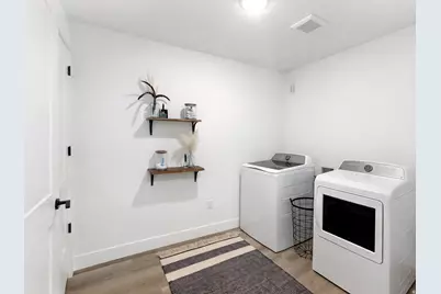 677 E Kings Landing, Tooele, UT 84074 - Photo 22