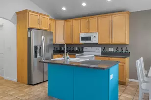 779 N Braemar Way E, Saratoga Springs, UT 84045 - Photo 6