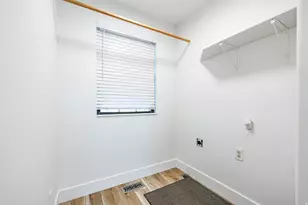 2798 N 1525 E, Layton, UT 84040 - Photo 28