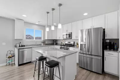 1543 W Parkview Dr, Syracuse, UT 84075 - Photo 10