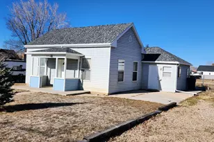 264 W 300 N, Mount Pleasant, UT 84647 - Photo 2