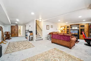 798 E Spruce Tree Ln, Sandy, UT 84094 - Photo 14