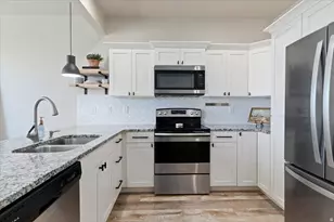 8112 N Clydesdale Dr E, Eagle Mountain, UT 84005 - Photo 8