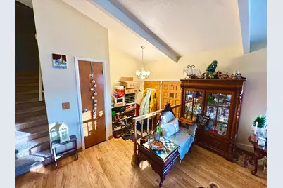 2809 Willow Hills Dr, Sandy, UT 84093 - Photo 4