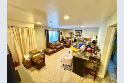 2809 Willow Hills Dr, Sandy, UT 84093 - Photo 10