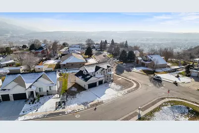 2237 E Parkside Cir S, South Ogden, UT 84403 - Photo 36