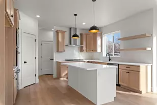 2237 E Parkside Cir S, South Ogden, UT 84403 - Photo 8