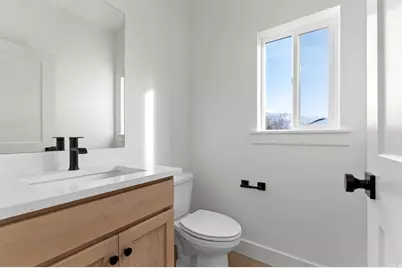 2237 E Parkside Cir S, South Ogden, UT 84403 - Photo 12