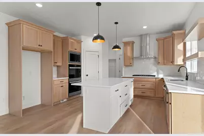 2237 E Parkside Cir S, South Ogden, UT 84403 - Photo 10