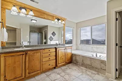 794 S 700 W, Layton, UT 84041 - Photo 24