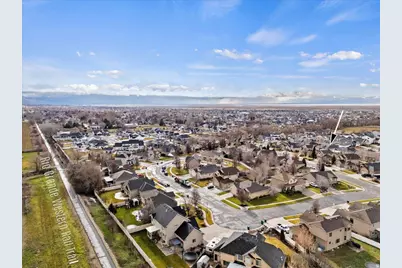 794 S 700 W, Layton, UT 84041 - Photo 52