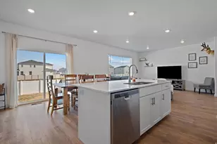 452 N Commodore Ln, Saratoga Springs, UT 84045 - Photo 12