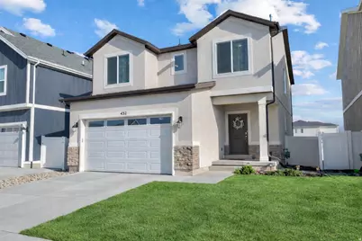 452 N Commodore Ln, Saratoga Springs, UT 84045 - Photo 2