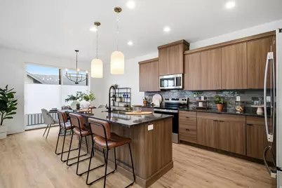 189 E 210 N #8, North Salt Lake, UT 84054 - Photo 2