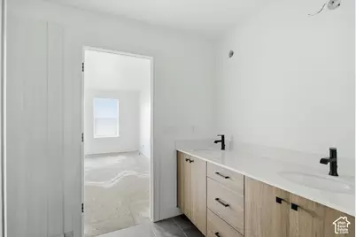 189 E 210 N #8, North Salt Lake, UT 84054 - Photo 10
