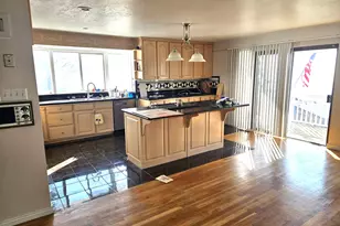 615 E Aloha Rd N, Salt Lake City, UT 84103 - Photo 2