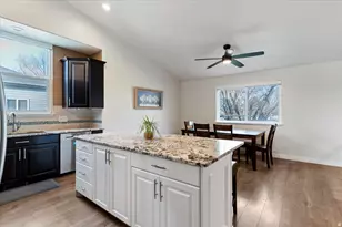 438 W 1050 N, Centerville, UT 84014 - Photo 8