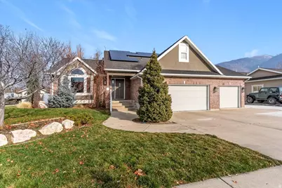 438 W 1050 N, Centerville, UT 84014 - Photo 1