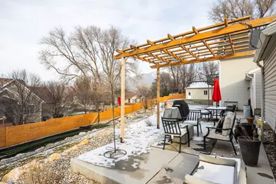 1090 E South Weber Dr, South Weber, UT 84405 - Photo 38