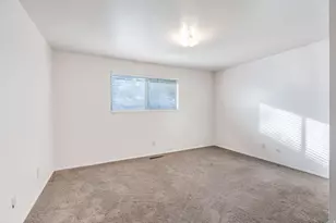 16 E 925 N, Orem, UT 84057 - Photo 12