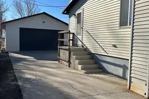 131 W 400 S, Vernal, UT 84078 - Photo 4