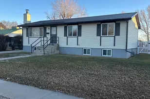 131 W 400 S, Vernal, UT 84078 - Photo 2