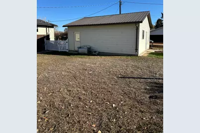 131 W 400 S, Vernal, UT 84078 - Photo 8