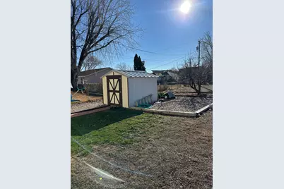 131 W 400 S, Vernal, UT 84078 - Photo 10