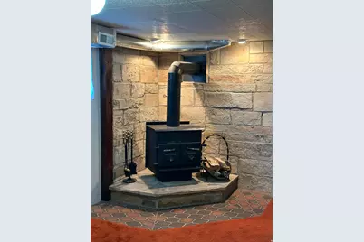 131 W 400 S, Vernal, UT 84078 - Photo 30