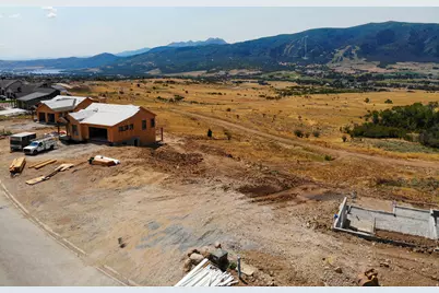 4629 N Seven Bridges Rd #32, Eden, UT 84310 - Photo 2