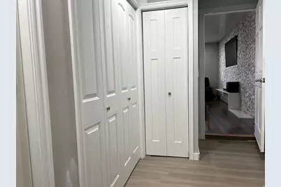 2472 S Hempstead St, West Valley, UT 84119 - Photo 8