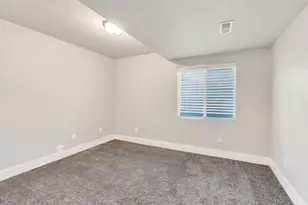 5002 W Maidstone Ct W, West Valley, UT 84120 - Photo 26