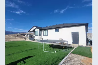 114 E 500 N, Moroni, UT 84646 - Photo 2