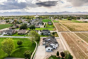 1104 W 10125 S, South Jordan, UT 84095 - Photo 38