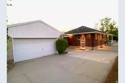 672 E Redondo Ave S, Salt Lake City, UT 84105 - Photo 2