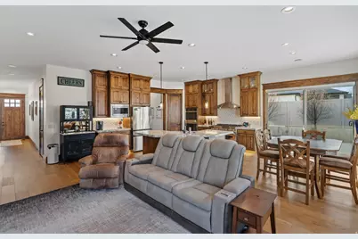 2644 W Titans Ct S, South Jordan, UT 84095 - Photo 10