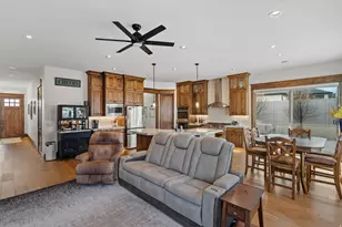 2644 W Titans Ct S, South Jordan, UT 84095 - Photo 10