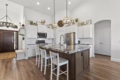 3926 S Panorama Dr, Saratoga Springs, UT 84045 - Photo 14