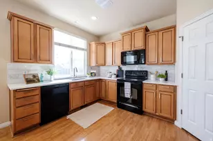 11569 S Oakmond Rd, South Jordan, UT 84009 - Photo 12