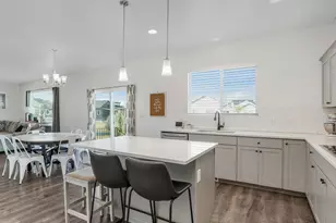 442 S Doubleday St, Mapleton, UT 84664 - Photo 10