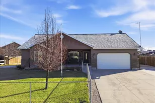 455 S Rock Creek Dr, Gunnison, UT 84634 - Photo 2