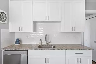 650 N 300 W, Salt Lake City, UT 84103 - Photo 8