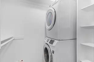 650 N 300 W, Salt Lake City, UT 84103 - Photo 10