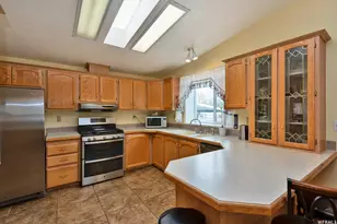 5092 S El Sendero Cir E, Salt Lake City, UT 84117 - Photo 6