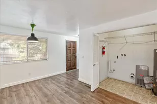 4746 S 700 E, Murray, UT 84107 - Photo 18