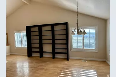 3181 E Deer Cir, Cottonwood Heights, UT 84121 - Photo 4
