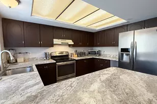 876 E 1025 S, Ogden, UT 84404 - Photo 6