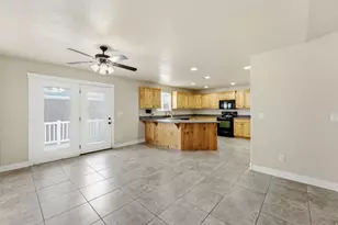 2303 Garden Ln, Layton, UT 84041 - Photo 12