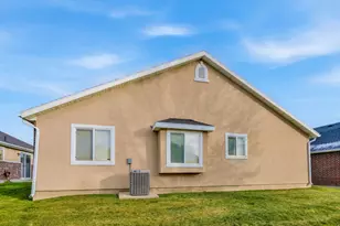 2303 Garden Ln, Layton, UT 84041 - Photo 4